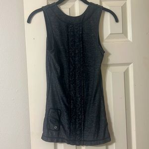 size 4 lulu tank discontinued
